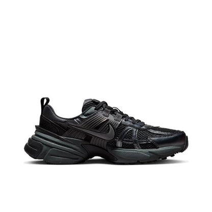 Nike V2K Run Men's Low-Top Running Shoes Versatile, Durable, Casual Training & Urban Commuting HJ4497-001