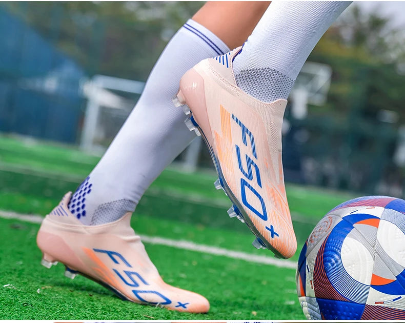 Nouvelles chaussures de football pour hommes, baskets antidérapantes, chaussures d'entraînement, bottes de football très vendues, crampons légers de haute qualité pour matchs sur gazon, mi-hautes pour l'extérieur