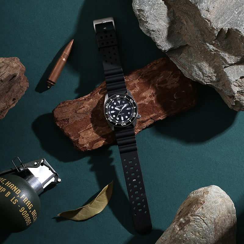 【Escapement Time】Quartz 2S60 Movement Diver Water Sapphire Ceramic Bezel BGW9 300M Waterproof The battery lasts for ten years