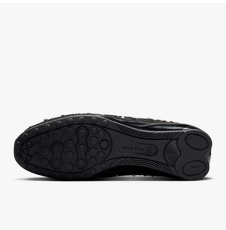 Nike Shox Z da donna, scarpe sportive basse con lacci, resistenti all'usura e con assorbimento degli urti, IQ1157-010