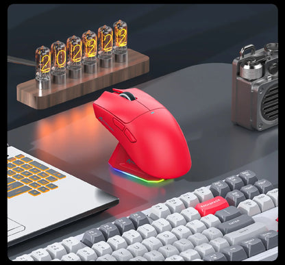 Attack Shark X11&R1 Tri-Mode Bluetooth trådløs mus med opladningsbase, RGB, ergonomisk letvægtsmus, PC-gamer-tilbehør
