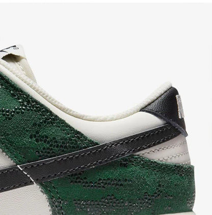 Nike Authentic Dunk Low Women's Retro Low-Top Sneakers FQ8893-397
