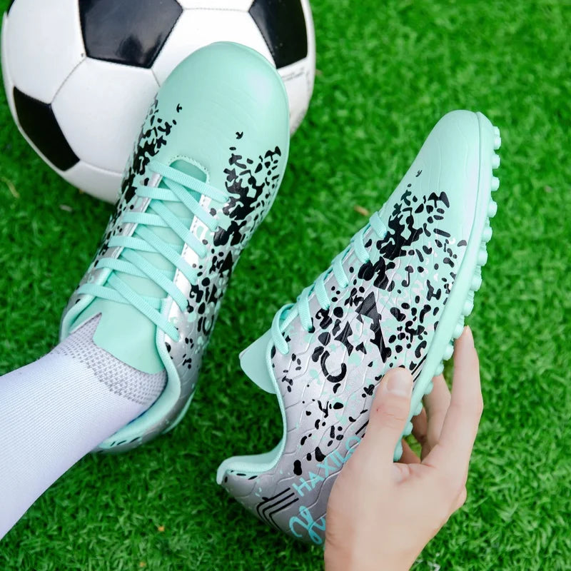 Nouvelles chaussures de football pour hommes, idéales pour les matchs sur gazon, l'entraînement et le soccer, crampons antidérapants, pour intérieur et extérieur, baskets de futsal de haute qualité, meilleures ventes.
