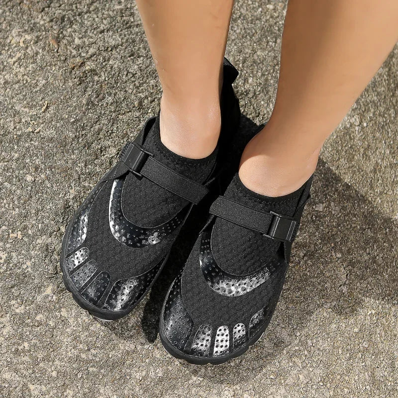 Barefoot Beach Aqua Shoes for Men and Women Quick-Dry Summer Water Shoes Outdoor Wading Sneakers Lightweight Water Sports Shoes