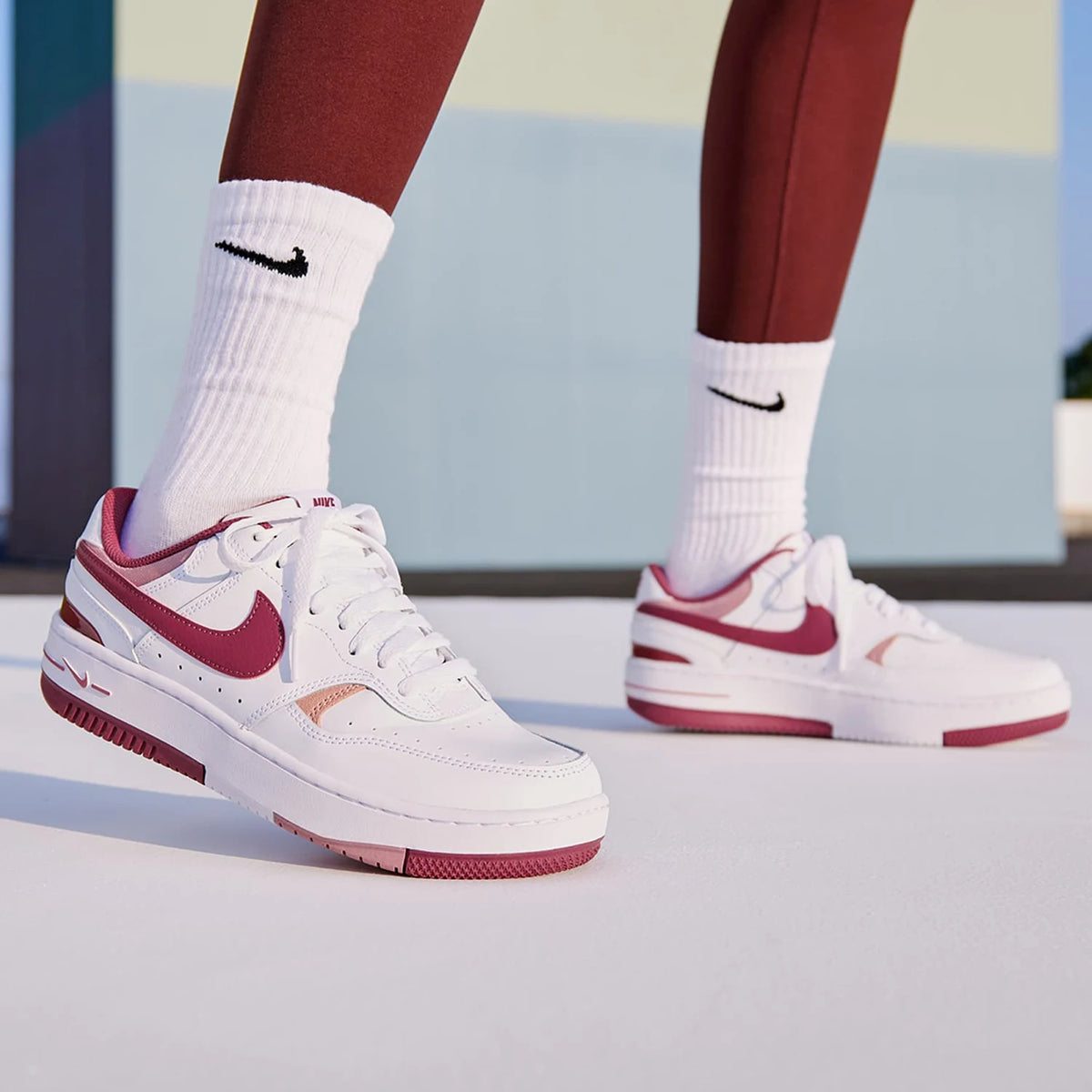 Baskets de sport Nike Gamma Force pour femme, authentiques, rétro, à semelle épaisse et résistantes, FQ8877-100