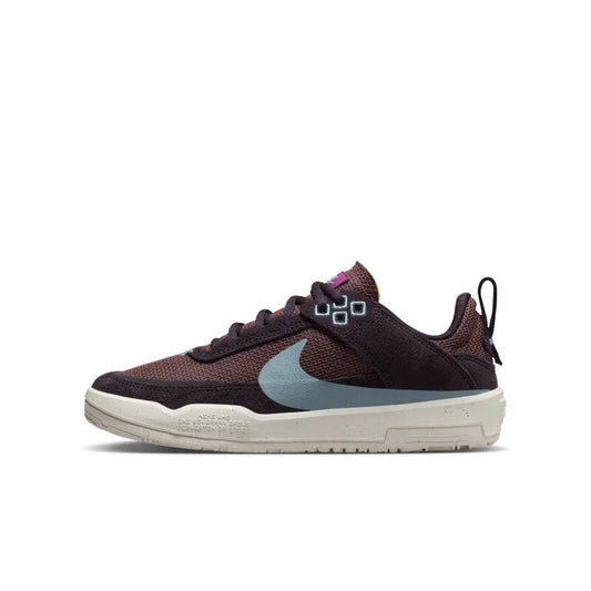 Nike's New Sb Series Women's Skate Shoes with Strong Grip, Lightweight, Durable, Comfortable Mesh Material, Suitable for Daily Commuting, Low-Top Flat Shoes, Sb Day One Unique Color-Blocking, Eye-Catching, Versatile Casual Sn