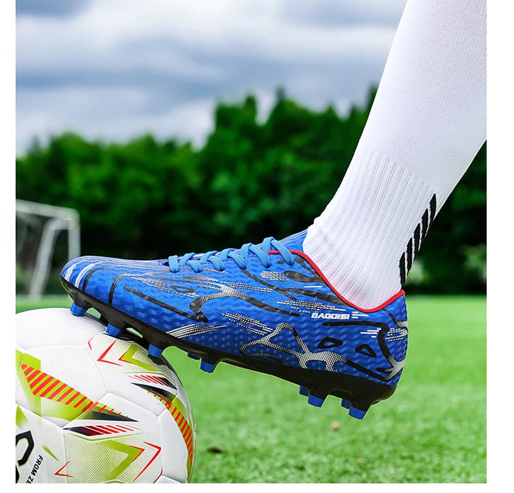 New Men Football Boots TF Sport Training Soccer Shoes Soft Ultralight Breathable Professional Sneakers Unisex Grass Cleats Match