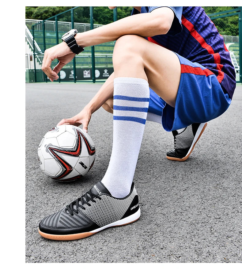Indoor Soccer Cleats Men Professional Futsal Shoes Anti-Skid Men’s Football Boots Original Hard Court Chuteira Society Futebol