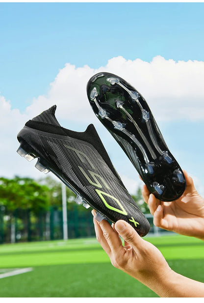 Nouvelles chaussures de football pour hommes, crampons pour terrain gazonné, chaussures de futsal confortables, chaussures de football pour terrain synthétique, chaussures de sport ultralégères, antidérapantes, pour adul