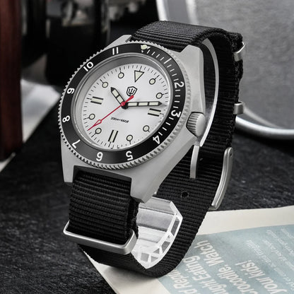 Watchdives WD1972 Quarzuhr mit VH31 Sweep-Seconds-Uhrwerk, Saphirglas, BGW9-Leuchtmasse, 20Bar wasserdicht, Vintage-Herrenuhr