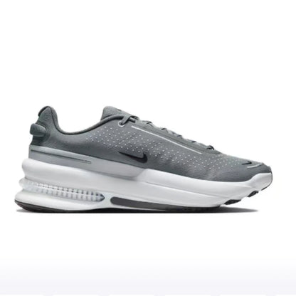 Scarpe da corsa da uomo Nike Air Zoom Upturn SC a tomaia bassa: minimaliste, eleganti, versatili, di alta qualità, comode per tutti i giorni IB2746-010