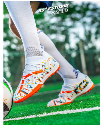 Turf Soccer Cleats Professional Men Football Boots Breathable Mesh Youth Soccer Shoes Anti-Skid Male Sneakers Society Chuteira.