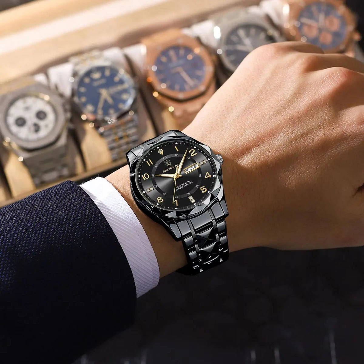 Męski zegarek POEDAGAR Fashion Luxury, wodoodporny, podświetlany, z mechanizmem kwarcowym, bransoletą ze stali nierdzewnej, datownikiem i wskaźnikiem dnia tygodnia, w stylu casualowym.