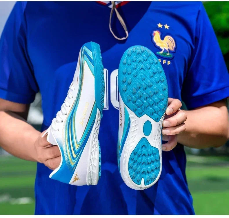 Nouvelles chaussures de football pour hommes, crampons de futsal, chaussures de soccer, chaussures de match, baskets d'intérieur de haute qualité, best-seller, antidérapantes, pour entraînement et extérieur
