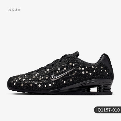 Nike Shox Z da donna, scarpe sportive basse con lacci, resistenti all'usura e con assorbimento degli urti, IQ1157-010