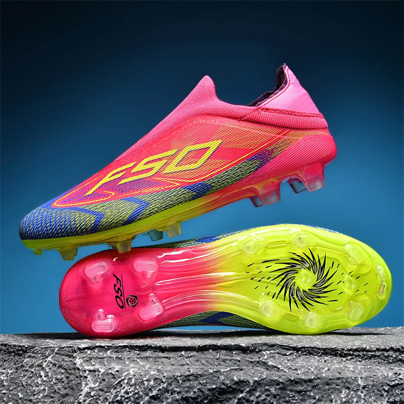 Nouvelles chaussures de football pour hommes, crampons pour terrain en herbe, de haute qualité, antidérapantes, légères, mi-hautes, pour les matchs en extérieur, chaussures de sport, très vendues pour l'entraînement.