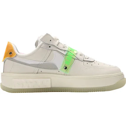Nike AIR FORCE 1 '07 Damen Air Force One Classic Freizeitsneaker DO2332-111