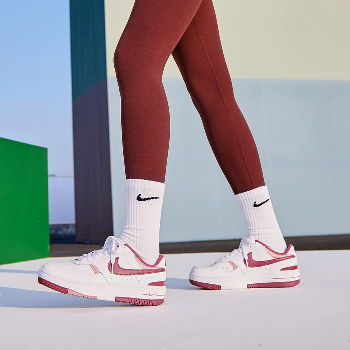 Baskets de sport Nike Gamma Force pour femme, authentiques, rétro, à semelle épaisse et résistantes, FQ8877-100