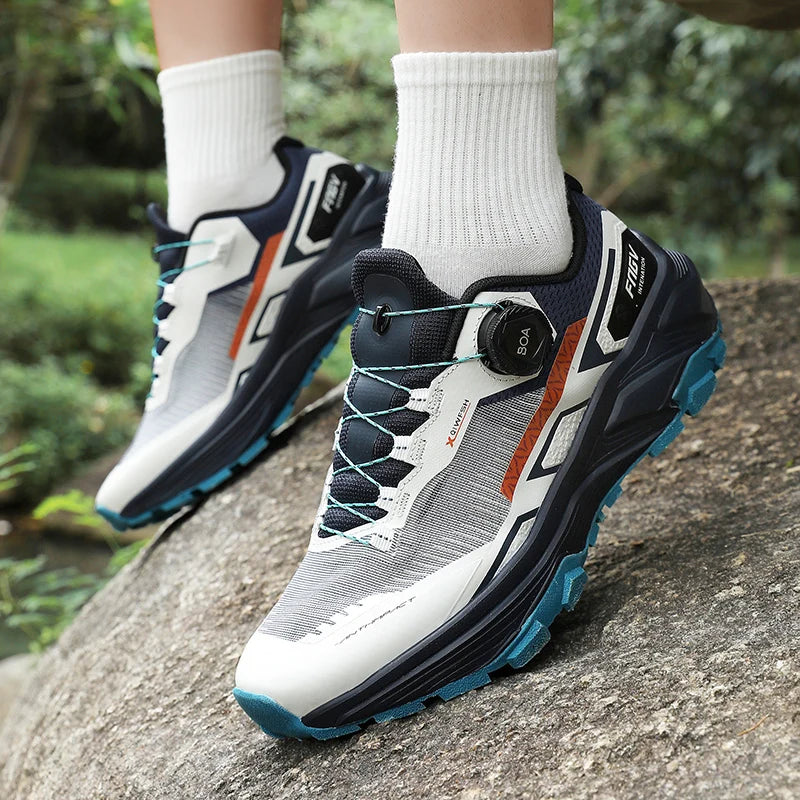 Chaussures de course pour hommes 2025 nouvelles chaussures de randonnée hors route en plein air en maille respirante amorti chaussures de marche plates en maille souple pour homme
