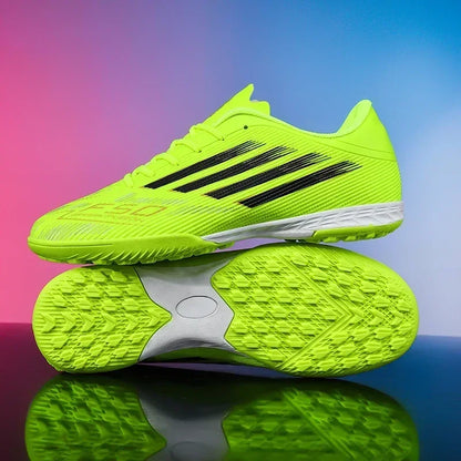 Nouvelles chaussures de football pour hommes, baskets confortables, chaussures de football professionnelles à cheville haute, chaussures de sport unisexes antidérapantes TF/FG pour garçons