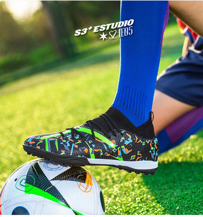 Turf Soccer Cleats Professional Men Football Boots Breathable Mesh Youth Soccer Shoes Anti-Skid Male Sneakers Society Chuteira.