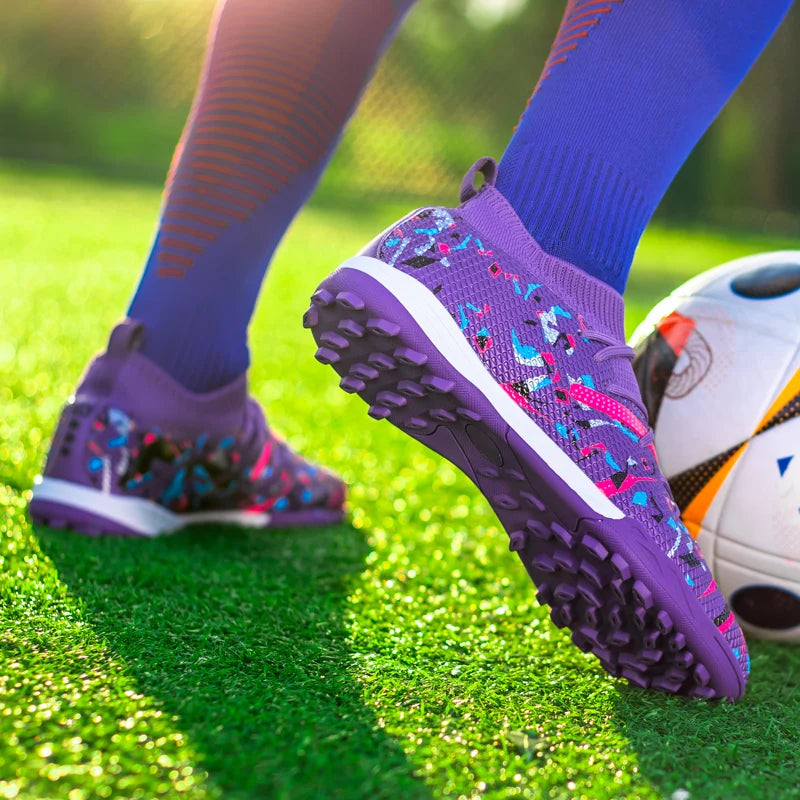 Turf Soccer Cleats Professional Men Football Boots Breathable Mesh Youth Soccer Shoes Anti-Skid Male Sneakers Society Chuteira.