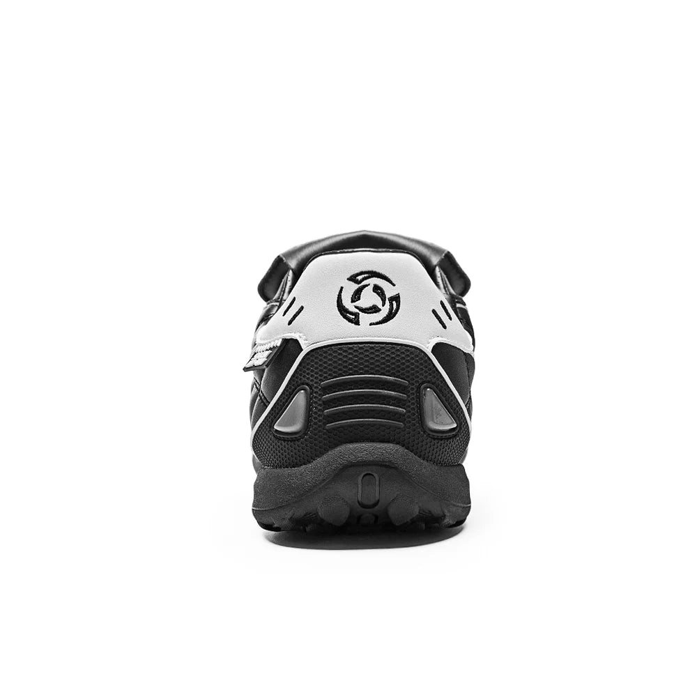 Chaussures de football pour hommes FG pour terrain ferme, tige en PU souple, crampons en caoutchouc renforcés, pour adultes, pour les matchs de football en plein air et l'entraînement sur pelouse.